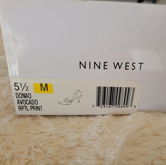 Shoes - Picture 4 of 6